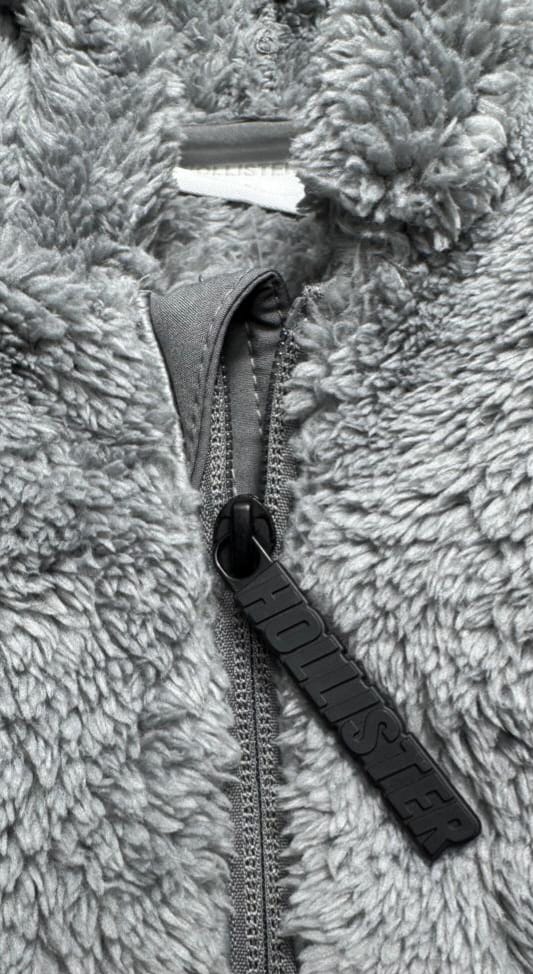 Hollister Cozy Sherpa Logo Hood Jacket in Gray