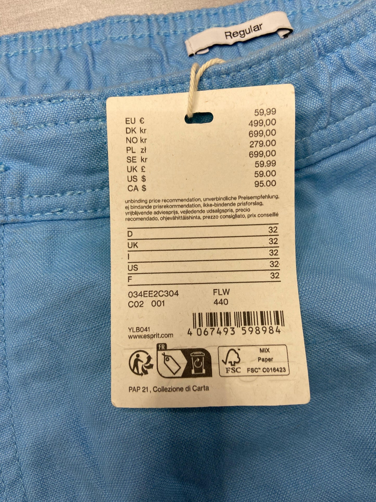 Esprit
BERMUDA - Shorts Lenin