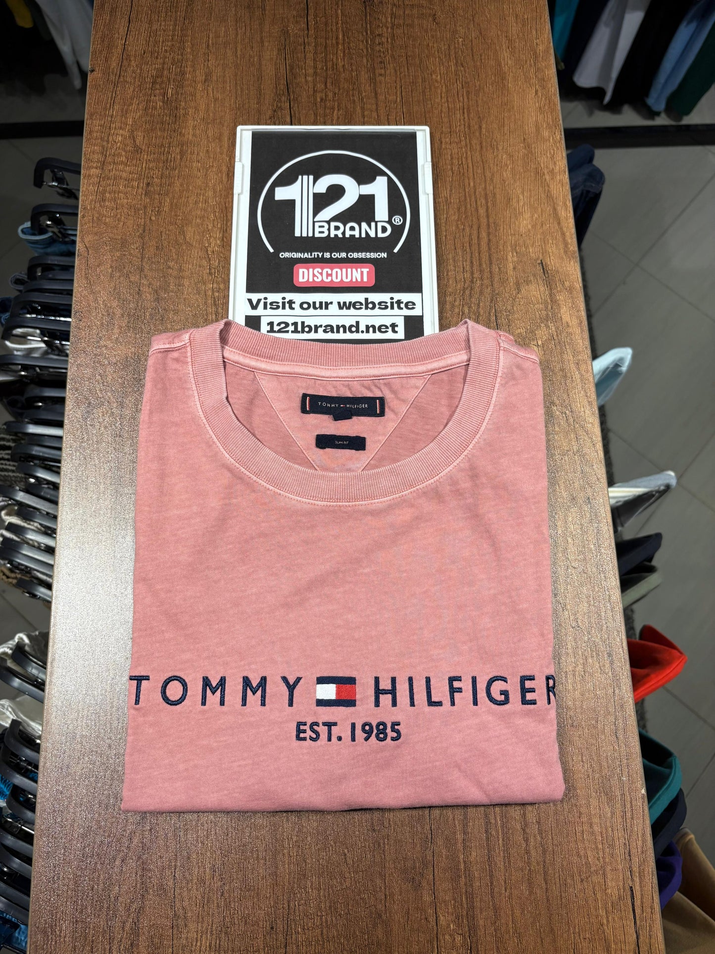 Tommy Hilfiger
Logo Slim Fit Cotton T-Shirt