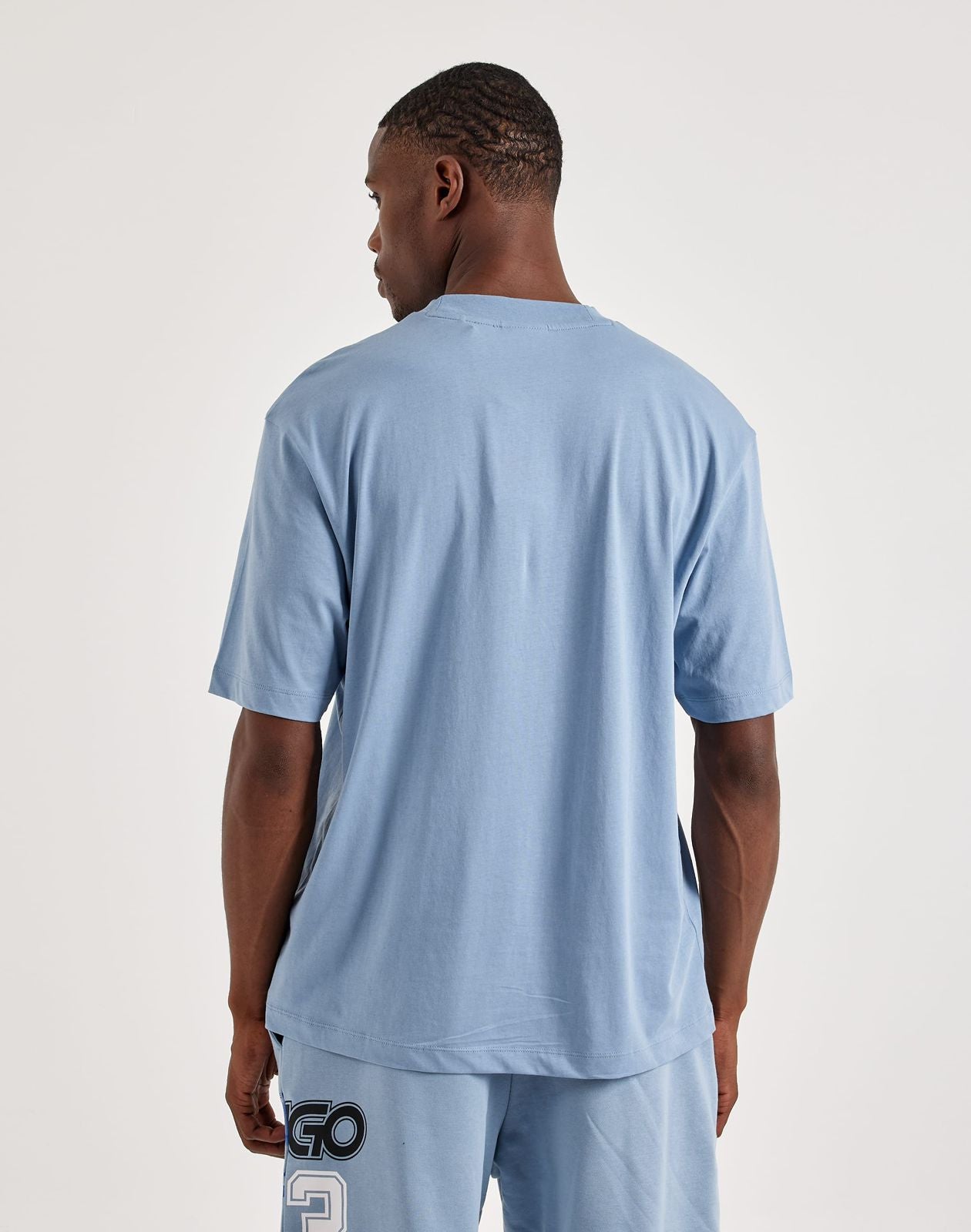 HUGO
All-gender T-shirt with blurred logo