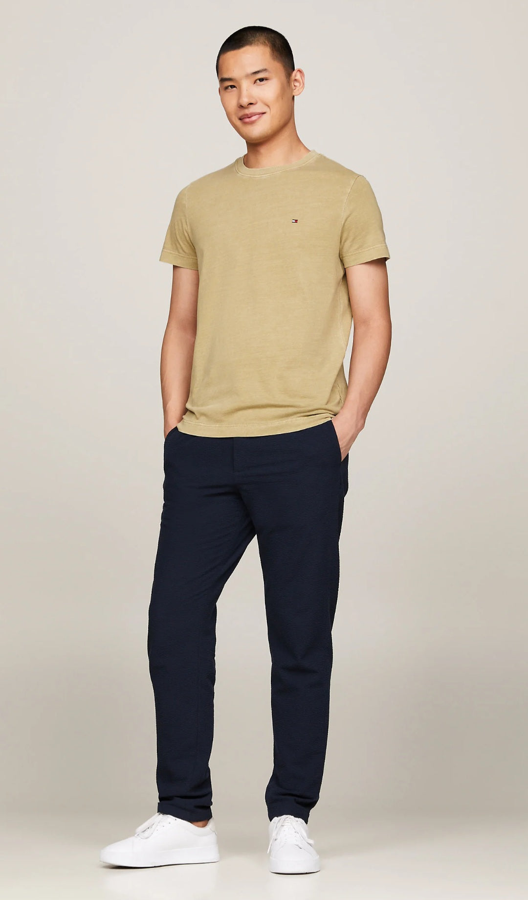 Tommy Hilfiger
Basic T-shirt - faded olive