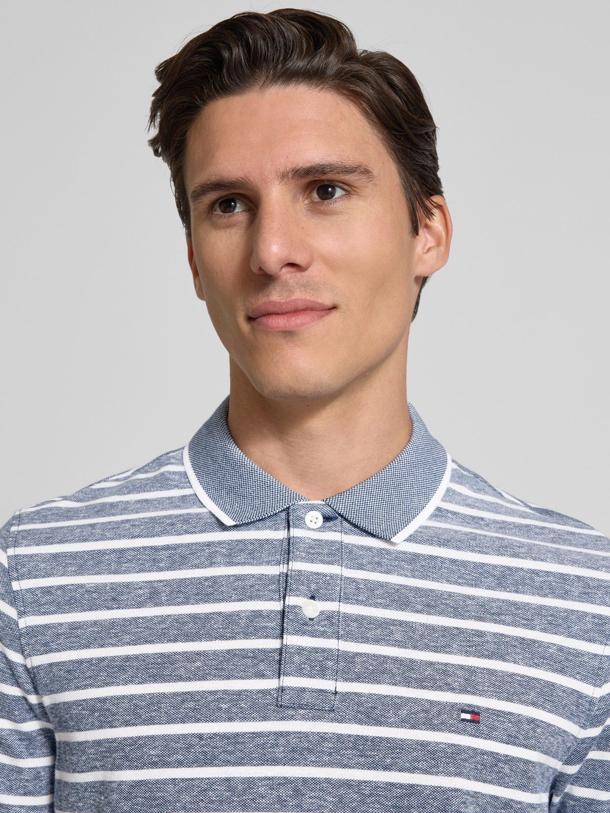 Tommy Hilfiger
Regular Fit Poloshirt aus Baumwoll-Leinen-Mix in marine