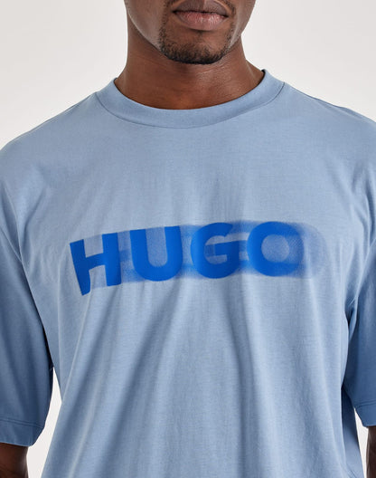 HUGO
All-gender T-shirt with blurred logo