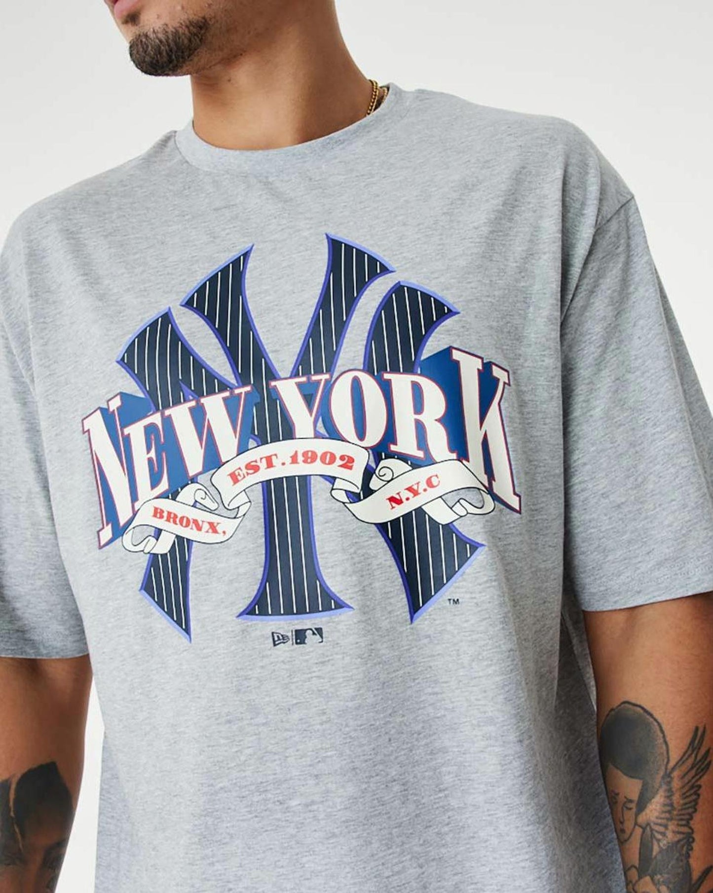 New Era
New Era League MLB Arch Graphic New York Yankees Short Sleeve T-Shirt Light Grey Blue