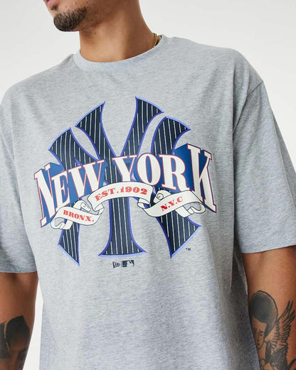 New Era
New Era League MLB Arch Graphic New York Yankees Short Sleeve T-Shirt Light Grey Blue