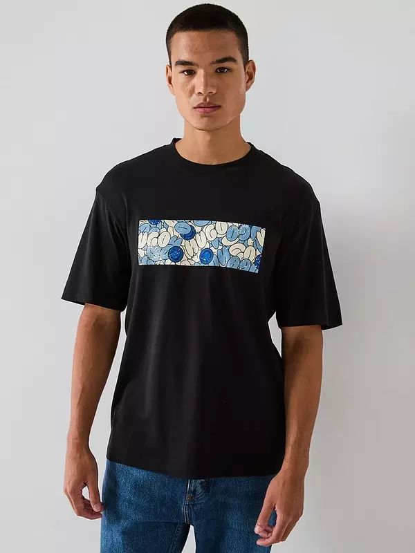 HUGO BOSS
Blue-logo T-shirt in cotton jersey