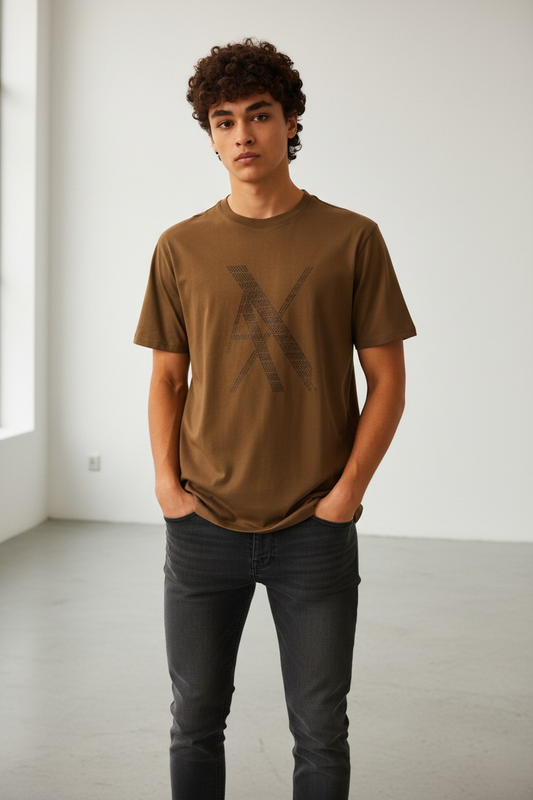 ARMANI EXCHANGE
Regular Fit T-Shirt mit Label-Print in schlamm