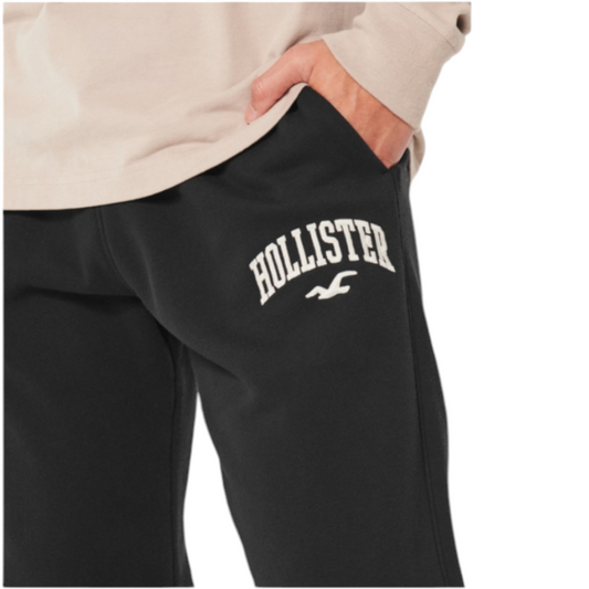 HOLLISTER Tapered Trousers in Black