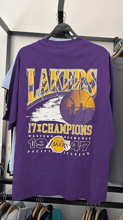 New Era
NBA LOS ANGELES LAKERS CHAMPIONSHIP TEE - Squadra - purple/black